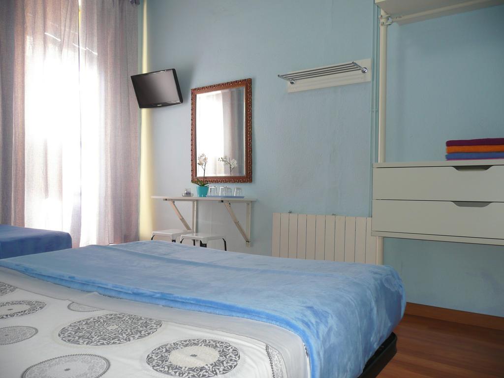 Hostal Loyola Madrid Extérieur photo